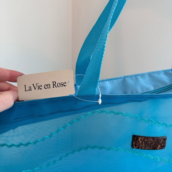 NWT La Vie en Rose Mesh Bag - Picture 4 of 6